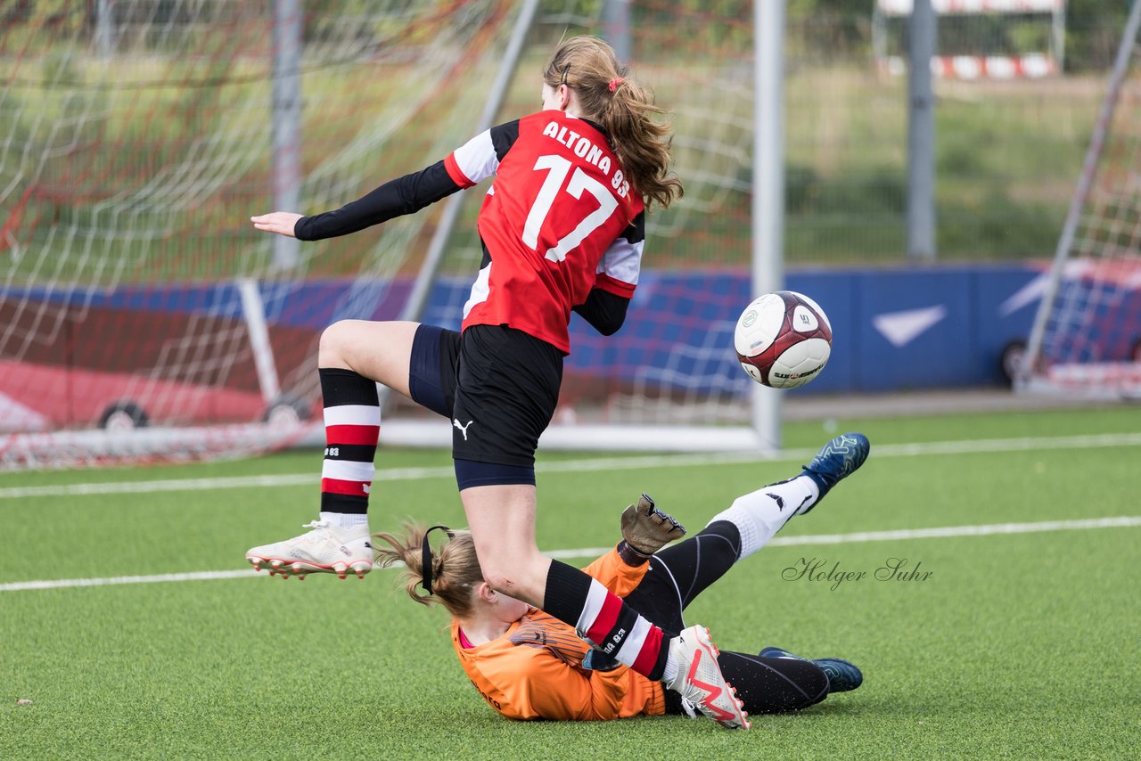 Bild 317 - wCJ Altona 93 - VfL Pinneberg : Ergebnis: 5:1